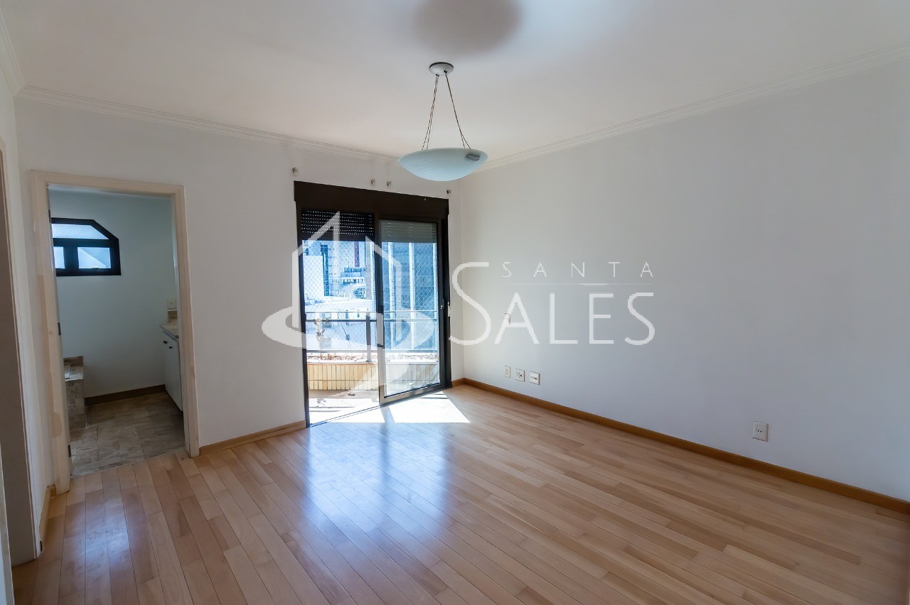 Apartamento para alugar com 3 quartos, 240m² - Foto 17
