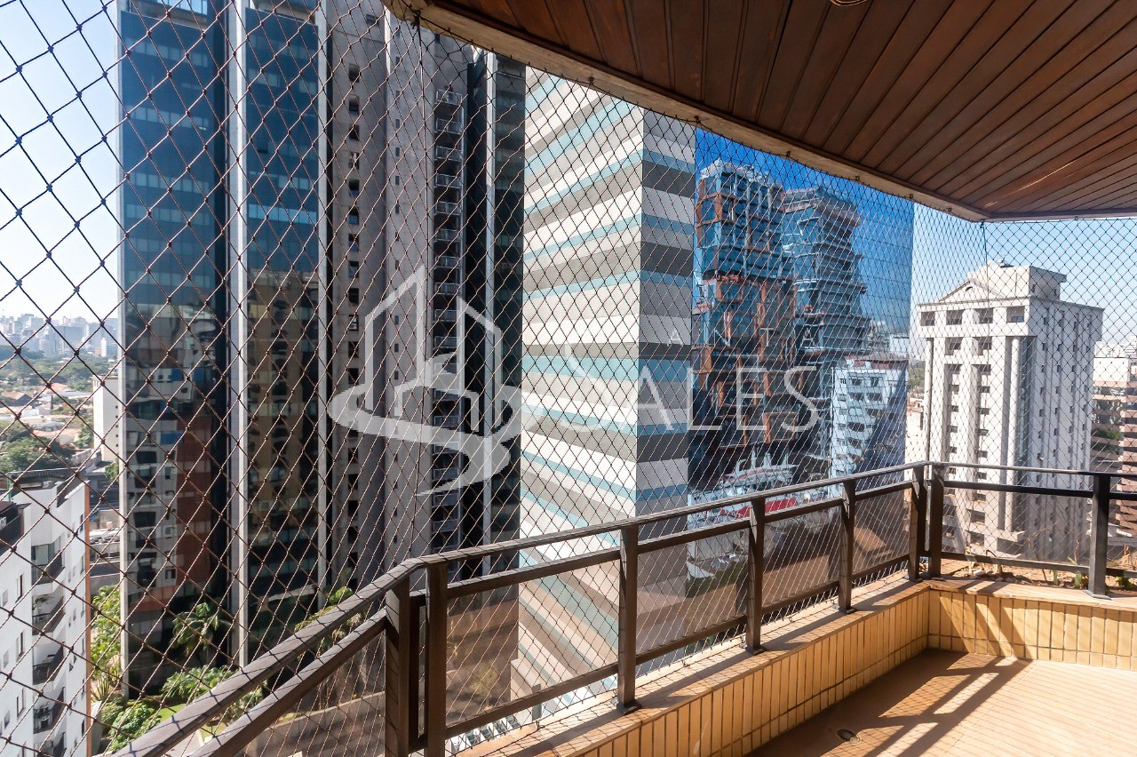 Apartamento para alugar com 3 quartos, 240m² - Foto 7