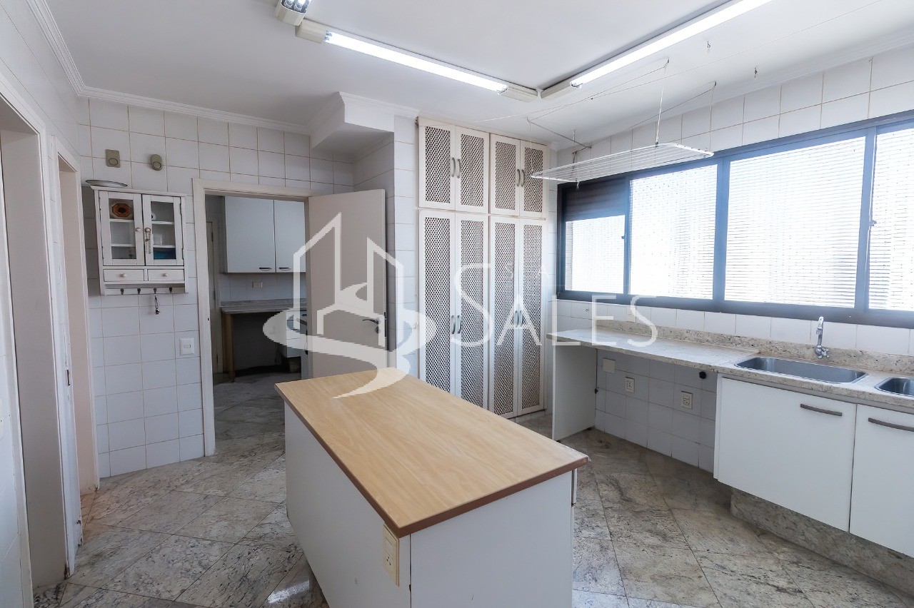Apartamento para alugar com 3 quartos, 240m² - Foto 36