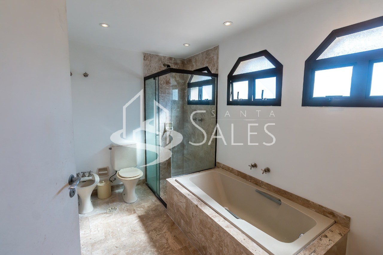 Apartamento para alugar com 3 quartos, 240m² - Foto 21