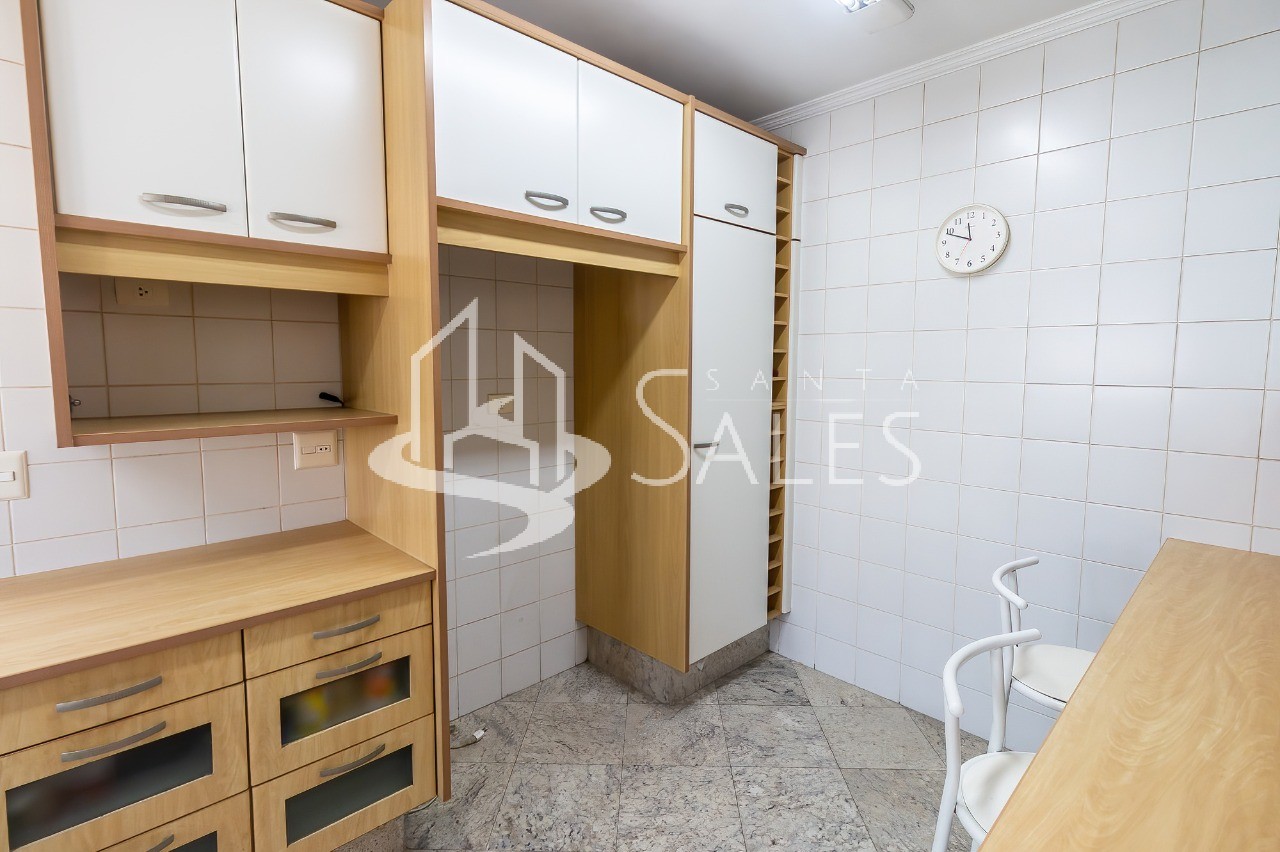 Apartamento para alugar com 3 quartos, 240m² - Foto 30