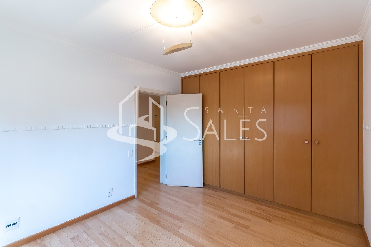 Apartamento para alugar com 3 quartos, 240m² - Foto 26