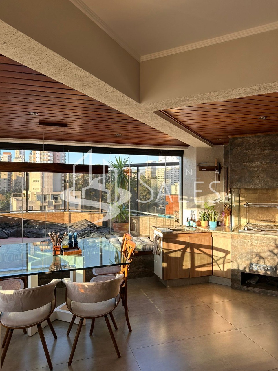 Apartamento, 4 quartos, 213 m² - Foto 1