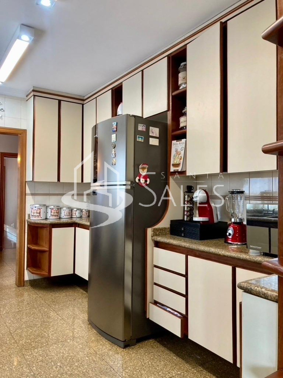 Apartamento à venda com 4 quartos, 200m² - Foto 10