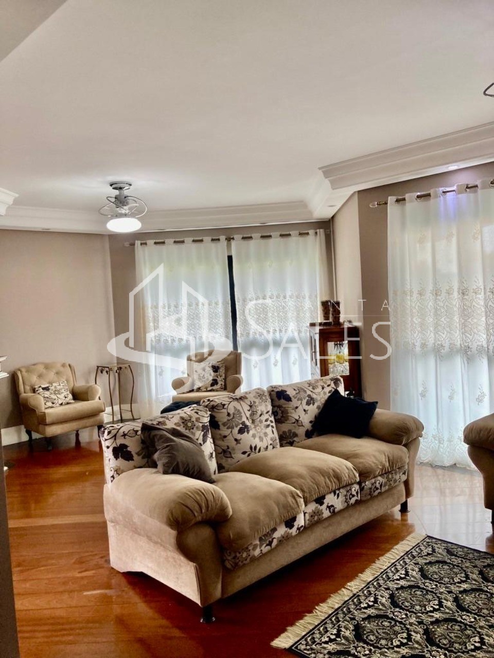 Apartamento à venda com 4 quartos, 200m² - Foto 2