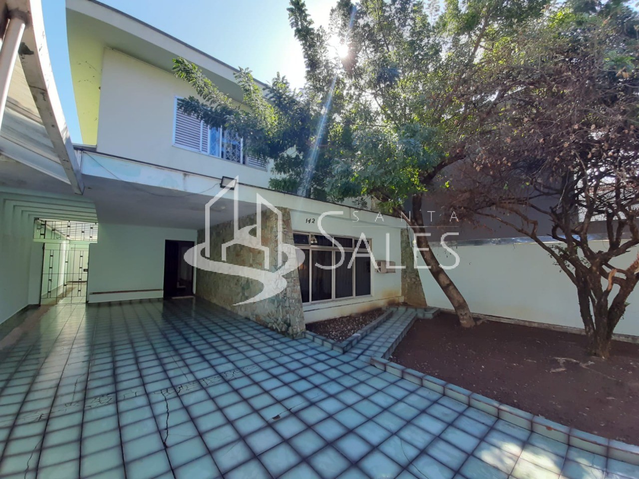 Sobrado, 8 quartos, 276 m² - Foto 1