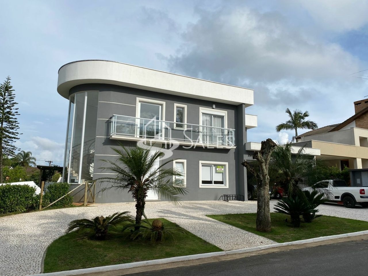 Sobrado, 4 quartos, 597 m² - Foto 1