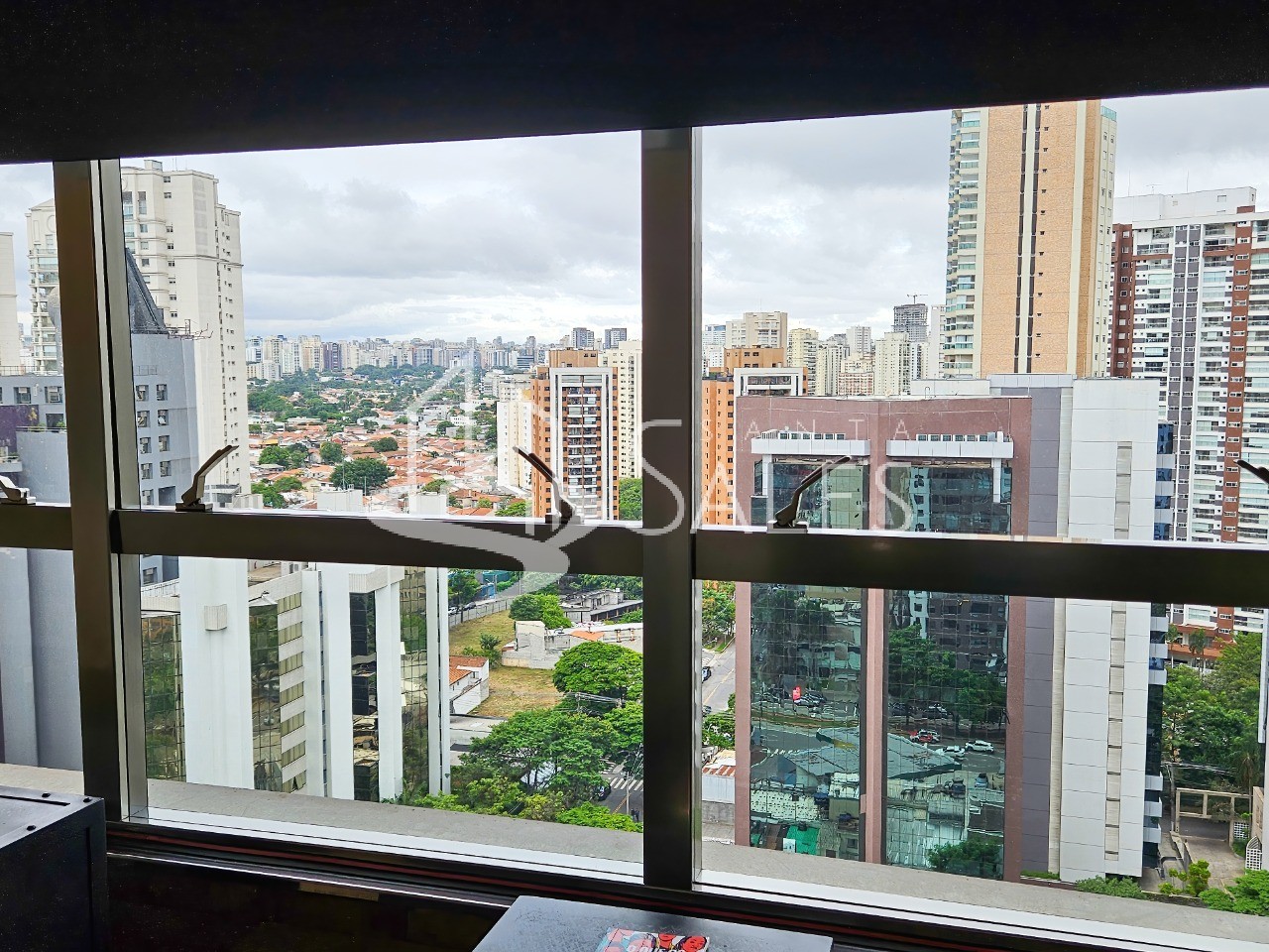 Apartamento para alugar com 1 quarto, 90m² - Foto 2