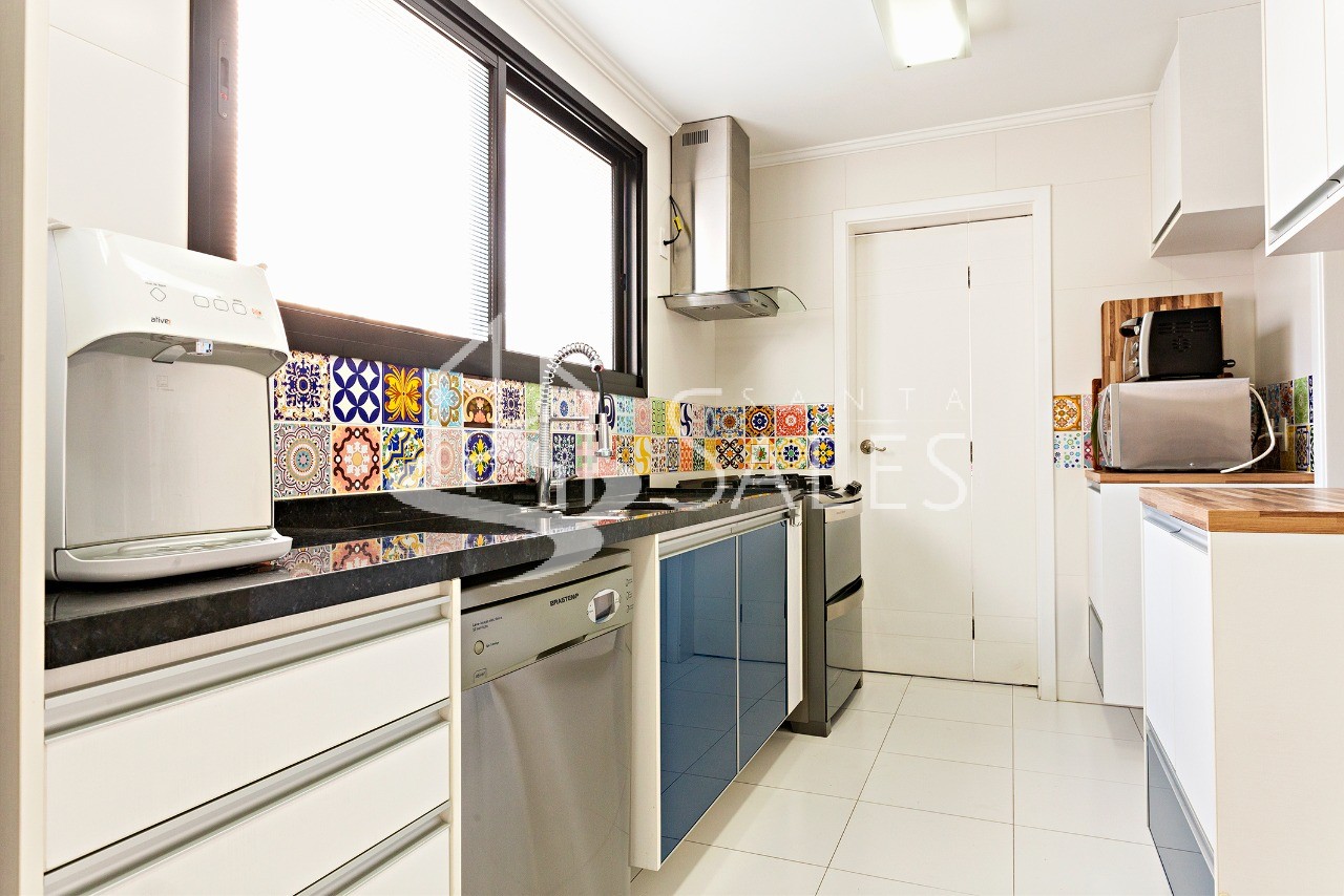 Apartamento para alugar com 4 quartos, 246m² - Foto 10