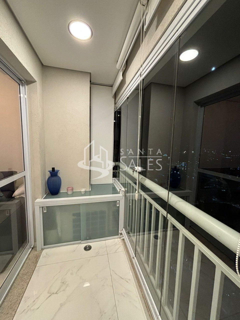 Apartamento à venda com 2 quartos, 61m² - Foto 4
