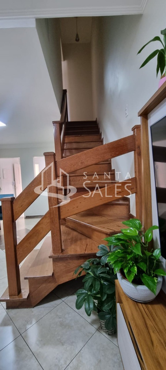 Casa à venda com 2 quartos, 90m² - Foto 7