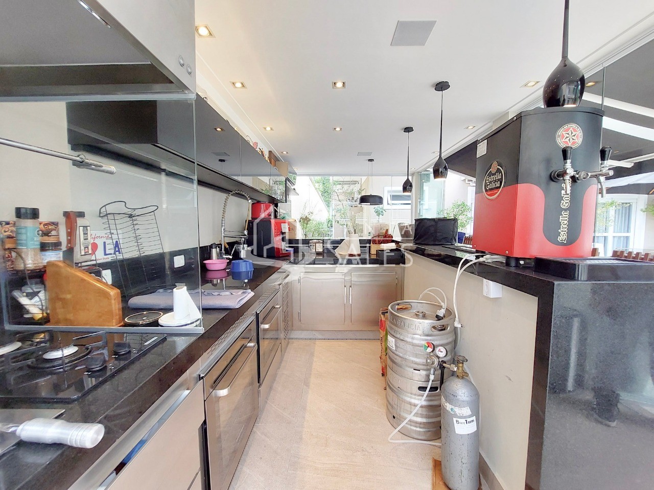 Casa à venda com 4 quartos, 700m² - Foto 11