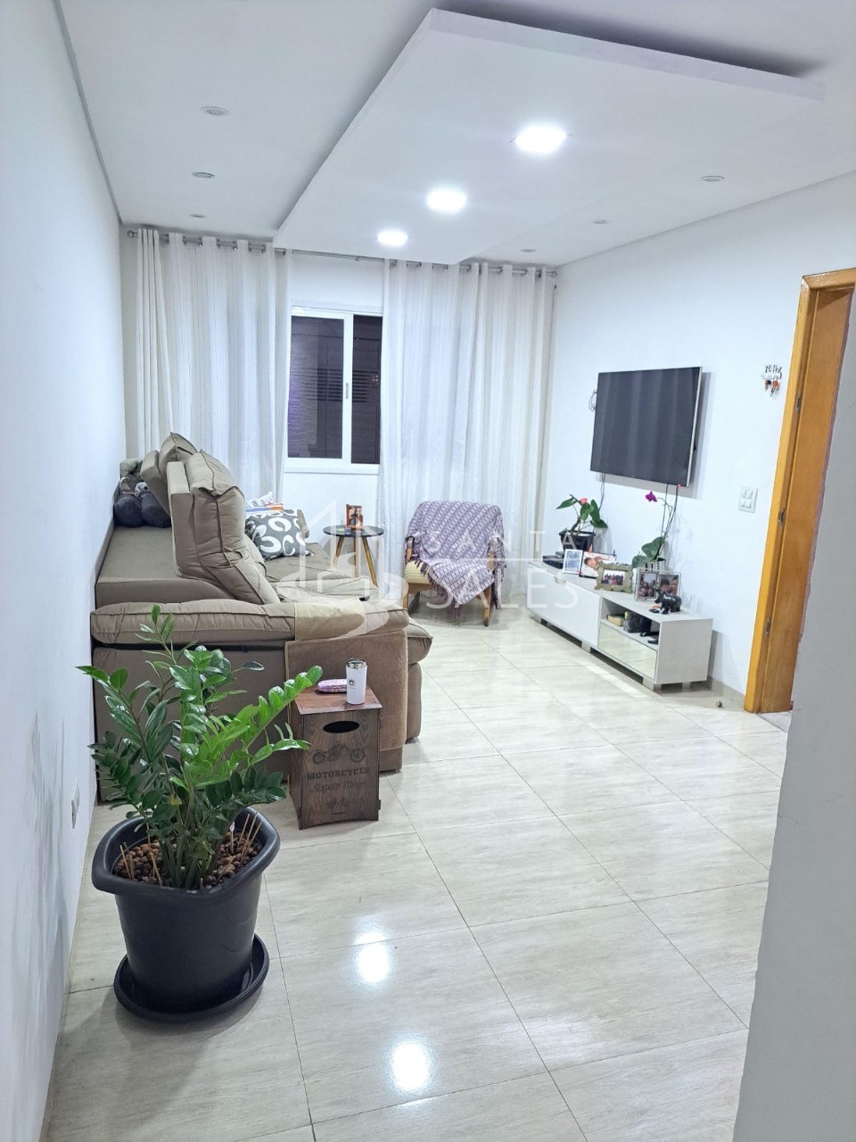 Casa à venda com 3 quartos, 280m² - Foto 1
