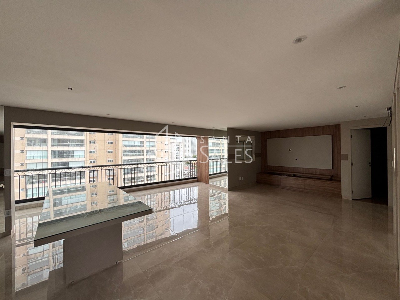 Apartamento à venda com 3 quartos, 156m² - Foto 6