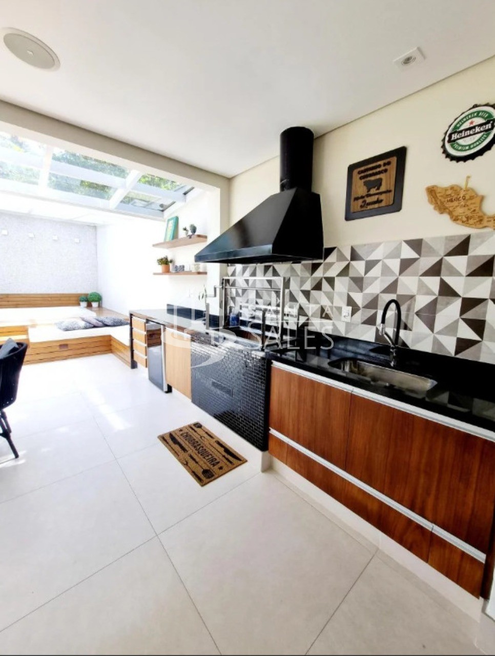 Casa de Condomínio à venda com 3 quartos, 393m² - Foto 2