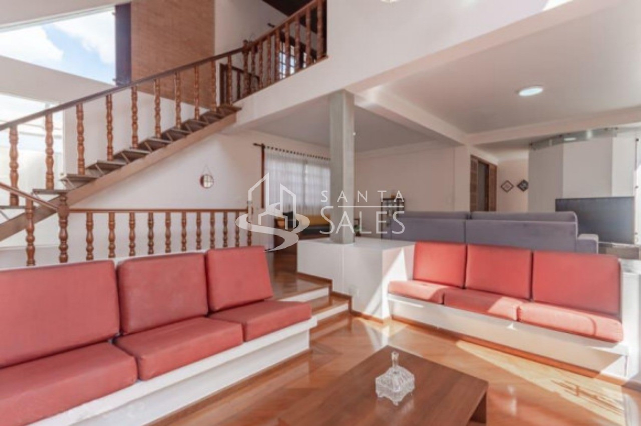Casa à venda com 3 quartos, 312m² - Foto 1