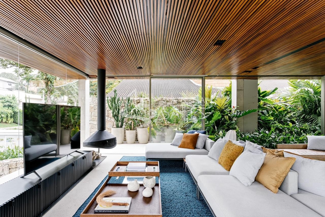 Casa à venda com 4 quartos, 721m² - Foto 4