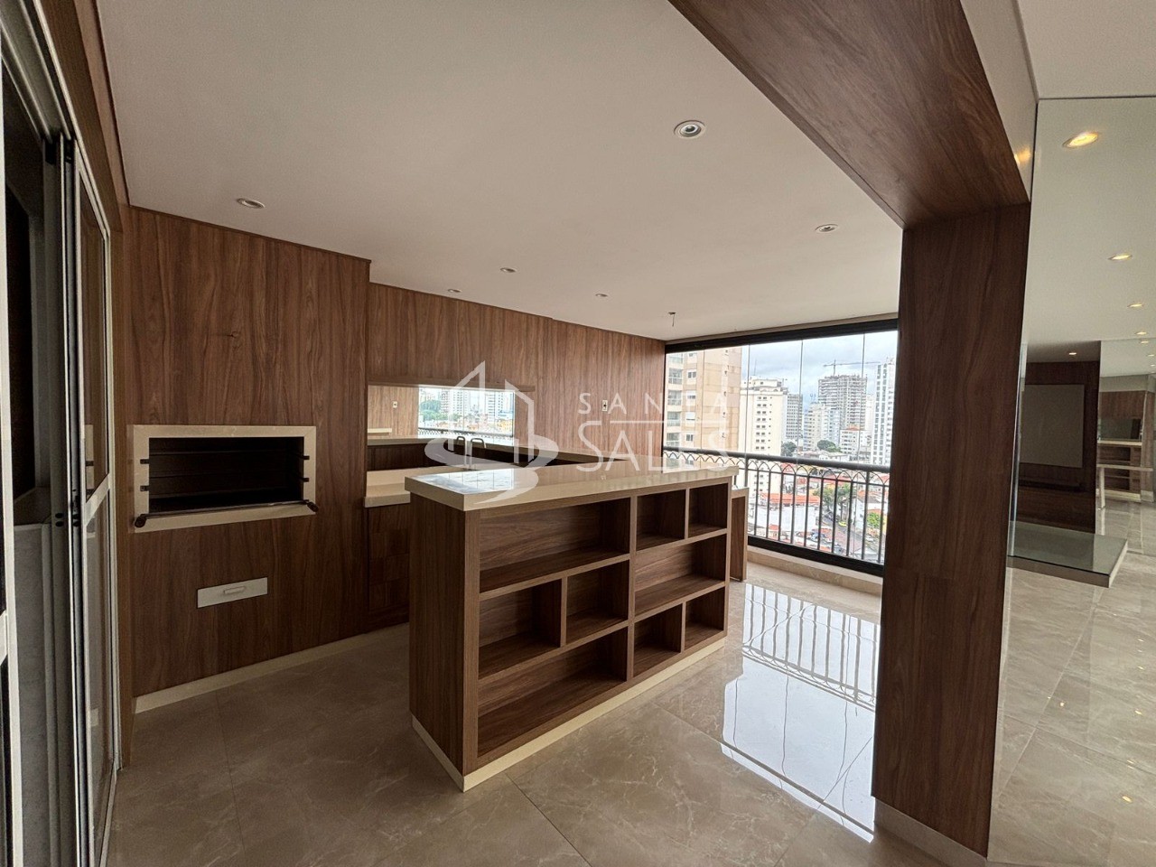 Apartamento à venda com 3 quartos, 156m² - Foto 2