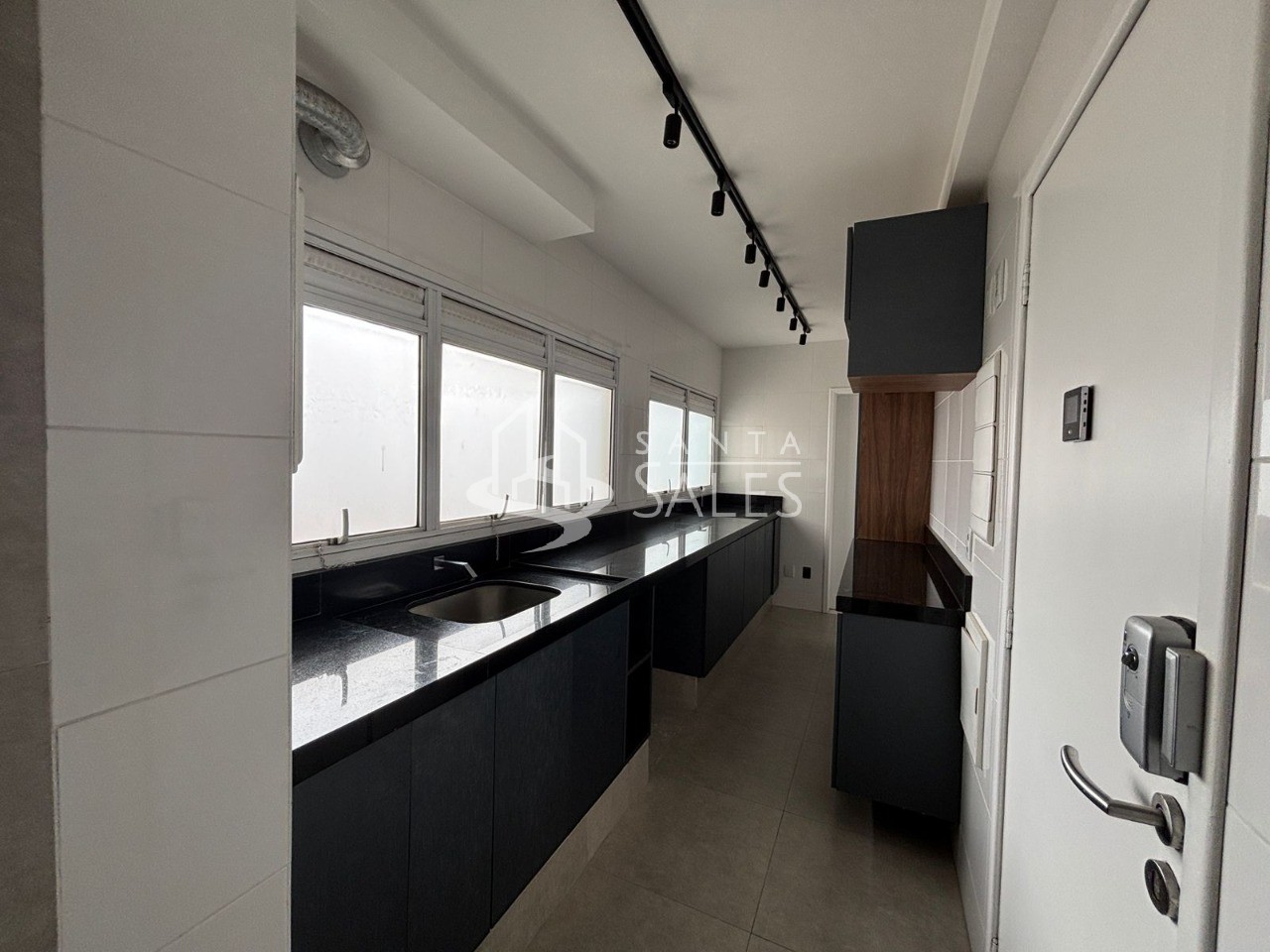 Apartamento à venda com 3 quartos, 156m² - Foto 19