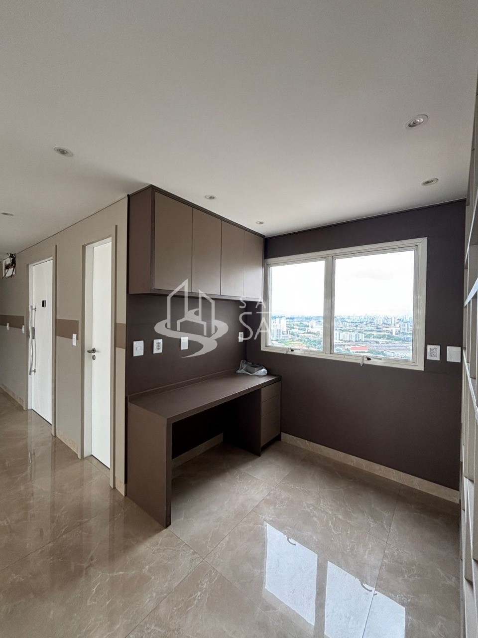 Apartamento à venda com 3 quartos, 156m² - Foto 8