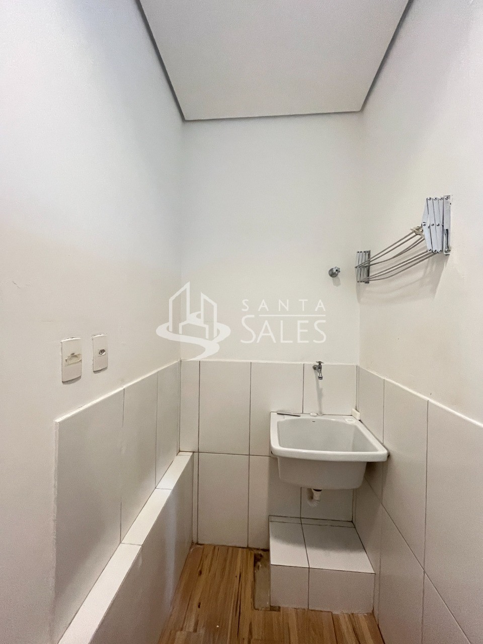 Prédio Inteiro para alugar com 2 quartos, 74m² - Foto 7