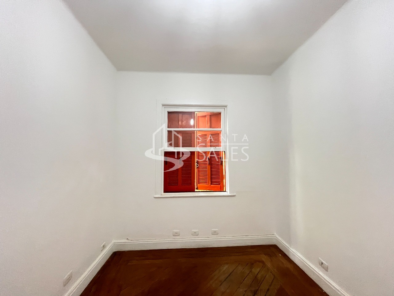 Prédio Inteiro para alugar com 2 quartos, 74m² - Foto 2
