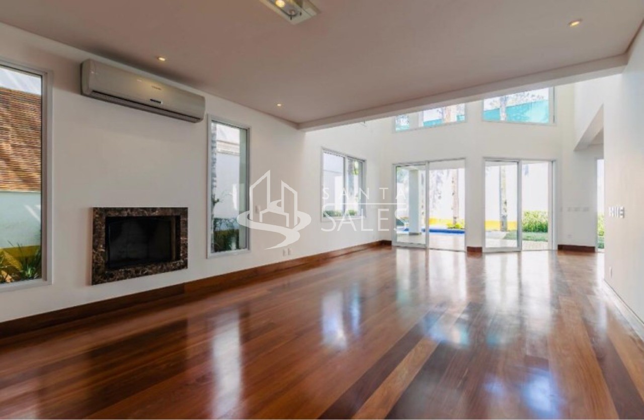 Casa à venda com 4 quartos, 958m² - Foto 1