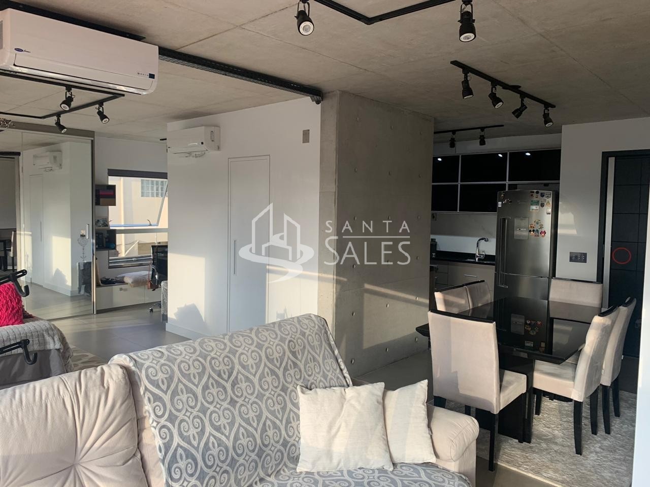 Apartamento à venda e aluguel com 1 quarto, 70m² - Foto 3