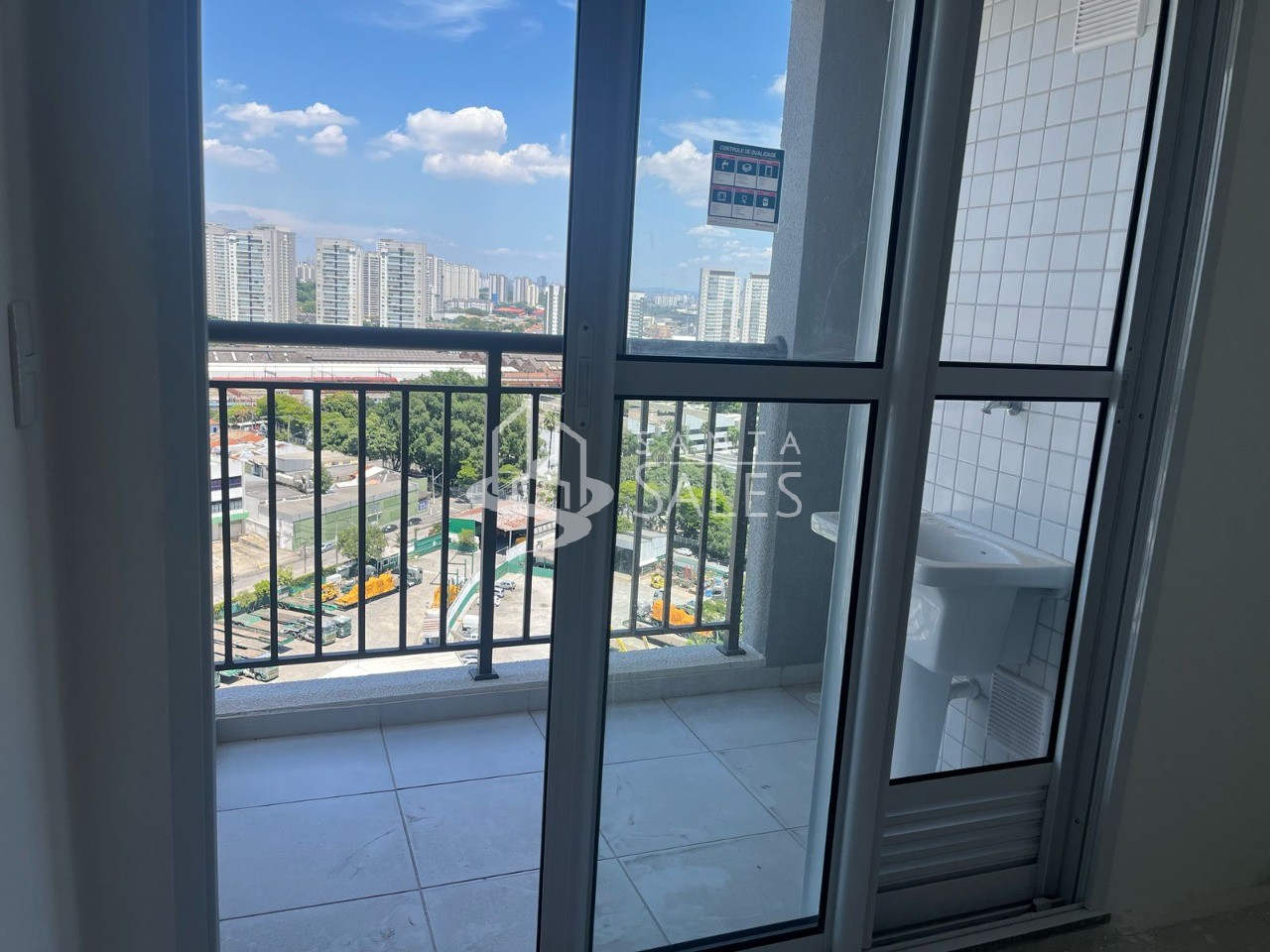 Apartamento à venda com 2 quartos, 41m² - Foto 3