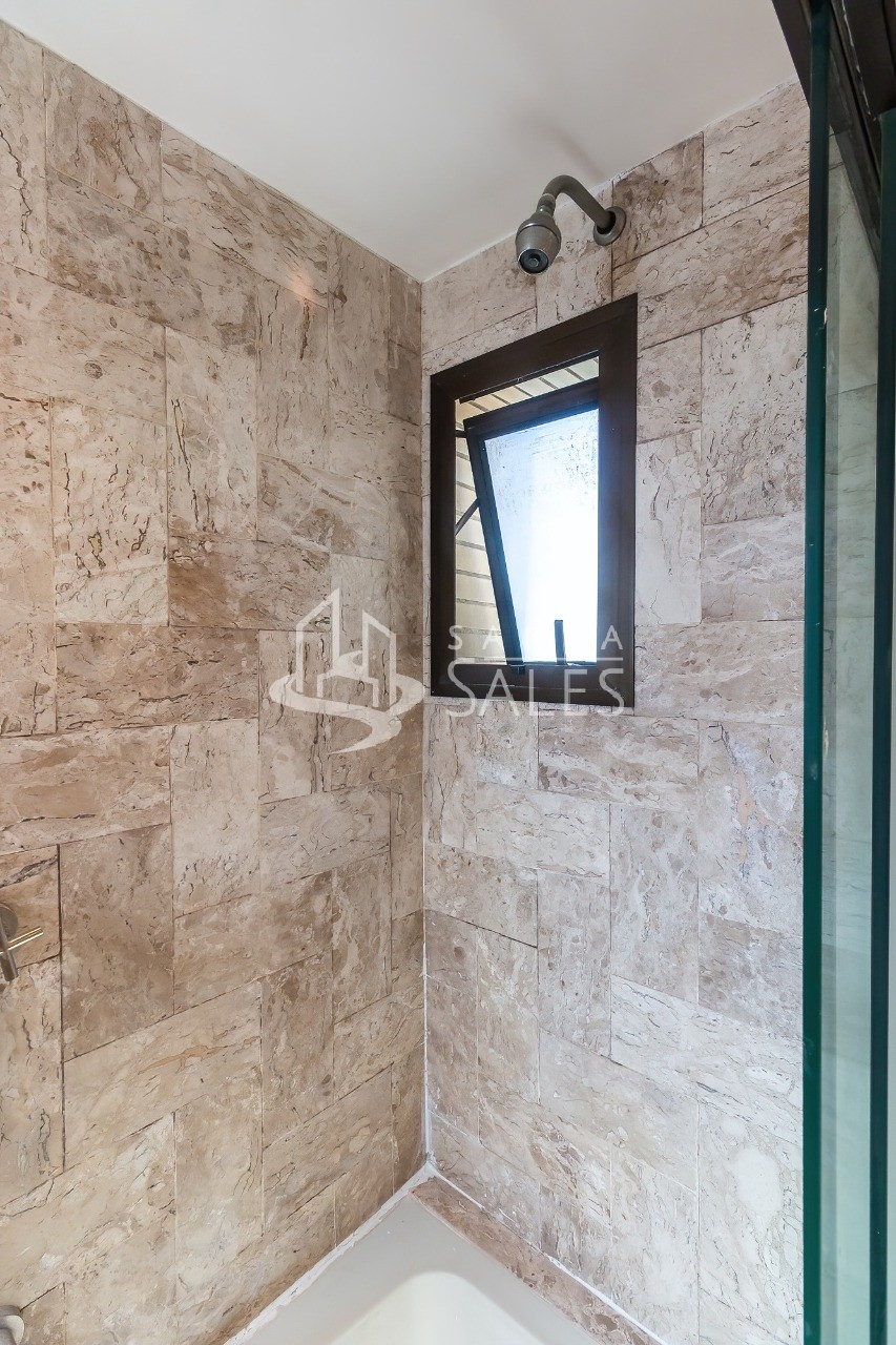 Apartamento para alugar com 3 quartos, 240m² - Foto 23