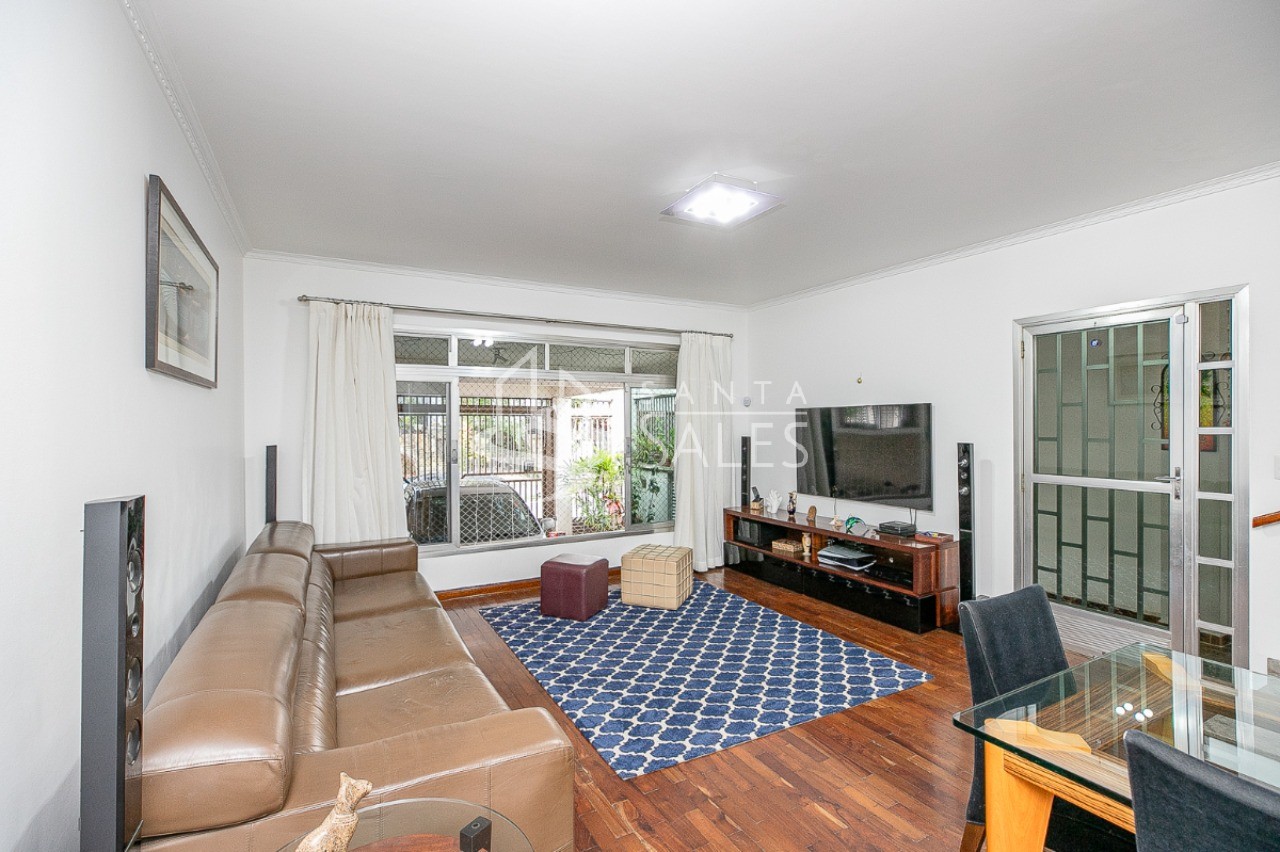 Casa à venda com 3 quartos, 173m² - Foto 1