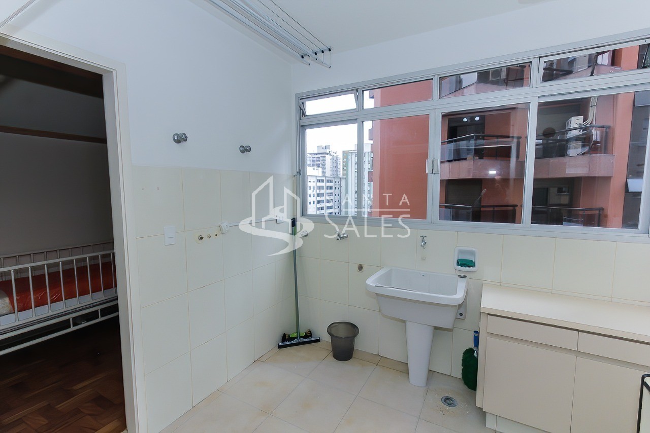 Apartamento para alugar com 3 quartos, 160m² - Foto 22