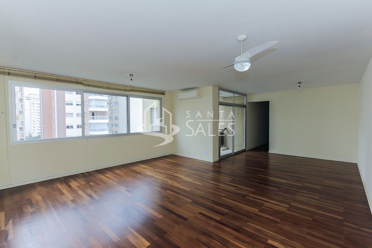 Apartamento para alugar com 3 quartos, 160m² - Foto 2