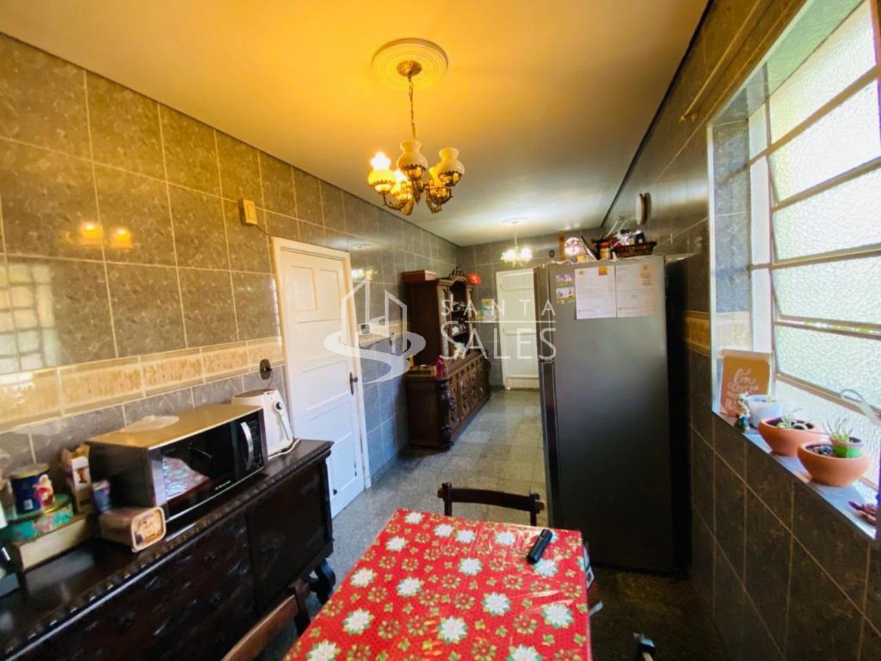 Casa à venda com 3 quartos, 496m² - Foto 1