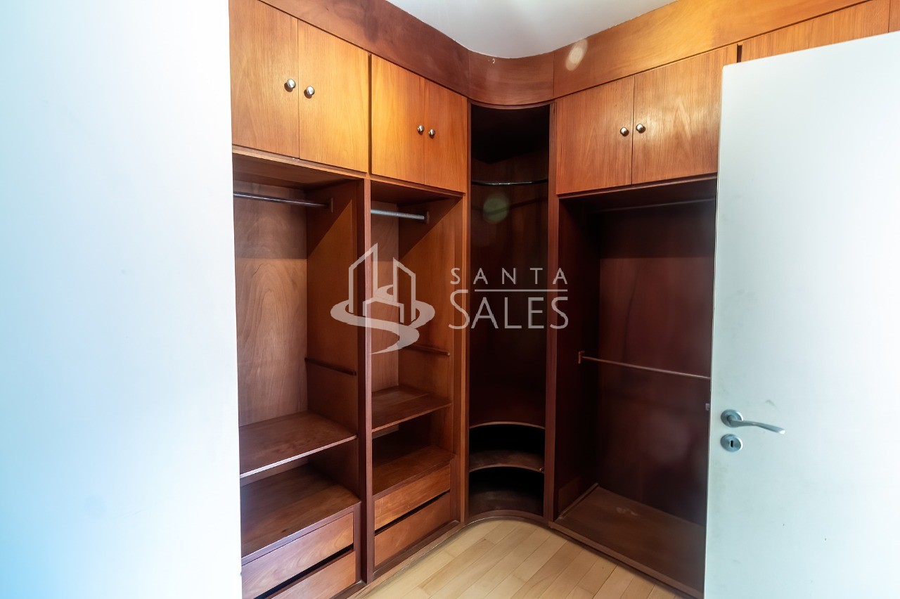 Apartamento para alugar com 3 quartos, 240m² - Foto 19