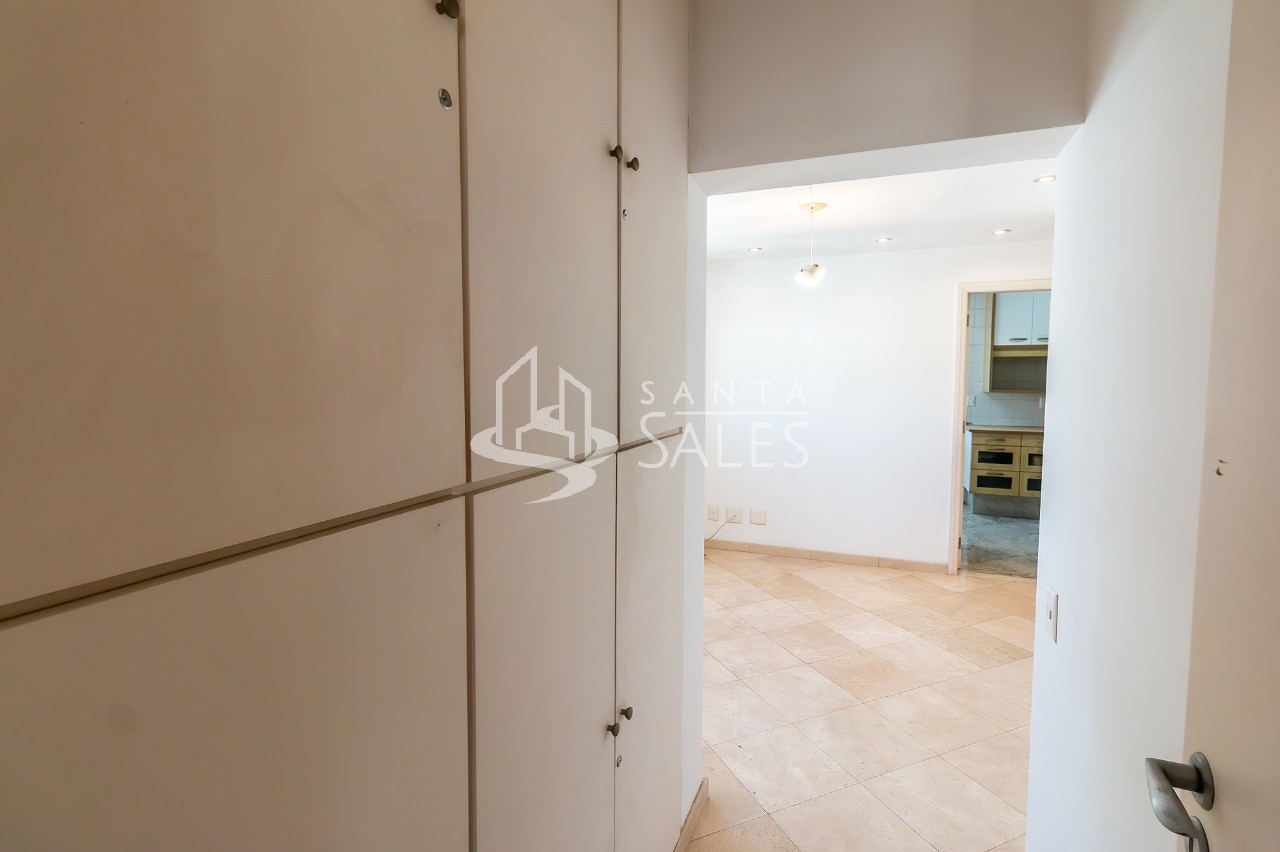 Apartamento para alugar com 3 quartos, 240m² - Foto 26