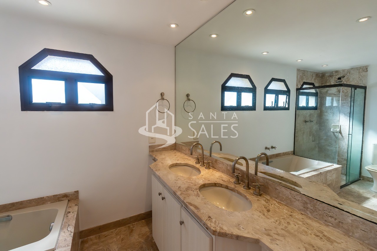 Apartamento para alugar com 3 quartos, 240m² - Foto 18