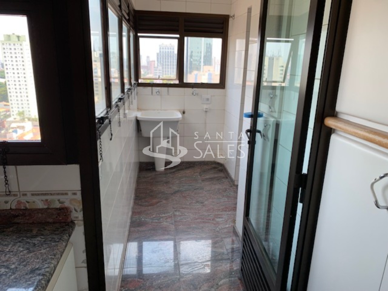 Cobertura à venda com 4 quartos, 250m² - Foto 16