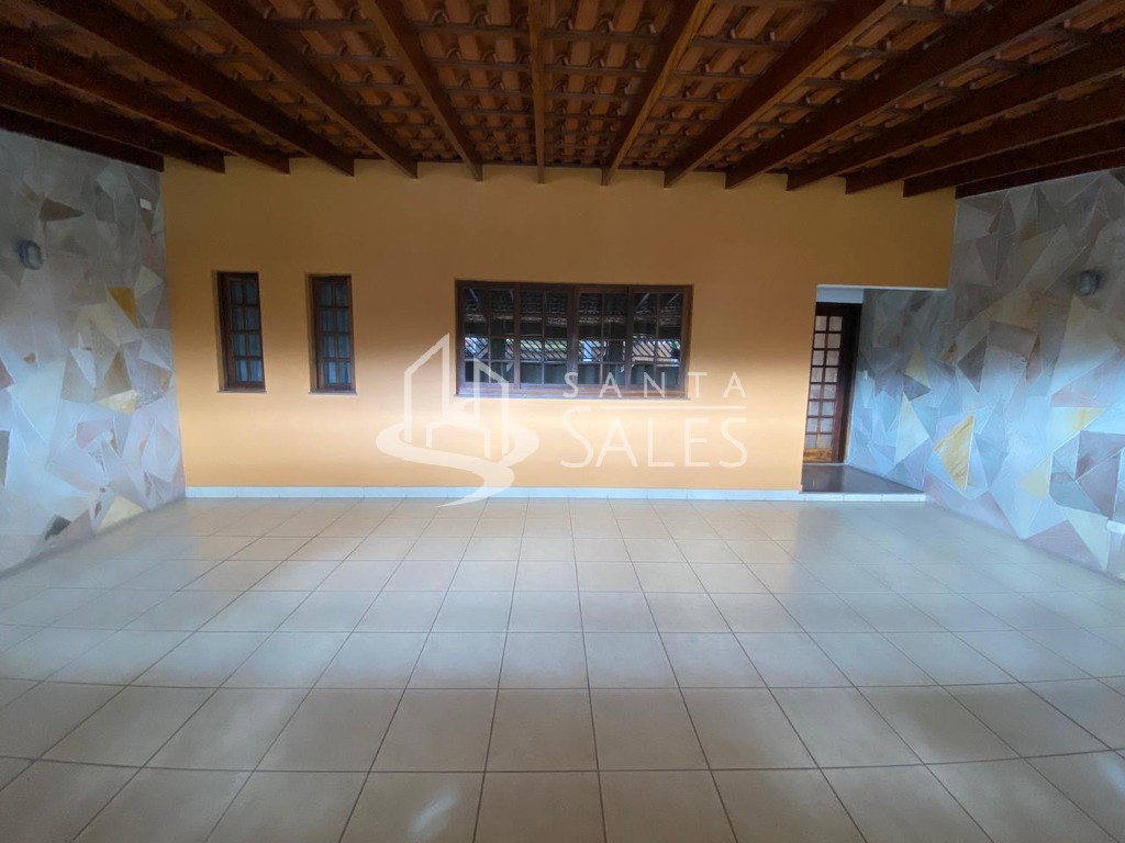 Casa à venda com 2 quartos, 160m² - Foto 1