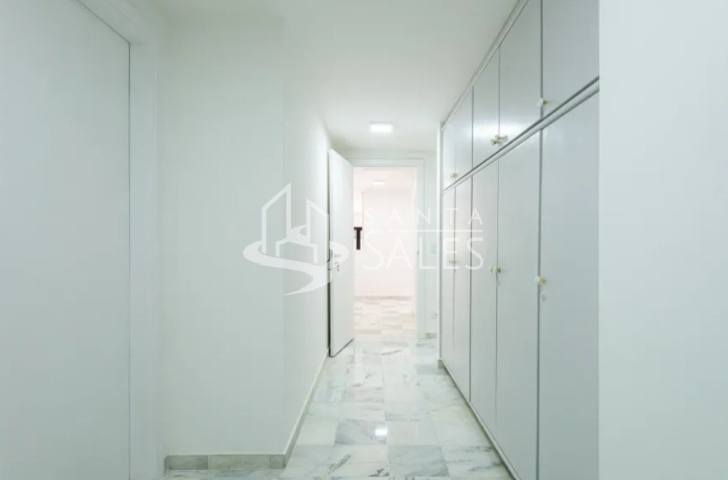 Apartamento à venda com 3 quartos, 240m² - Foto 6
