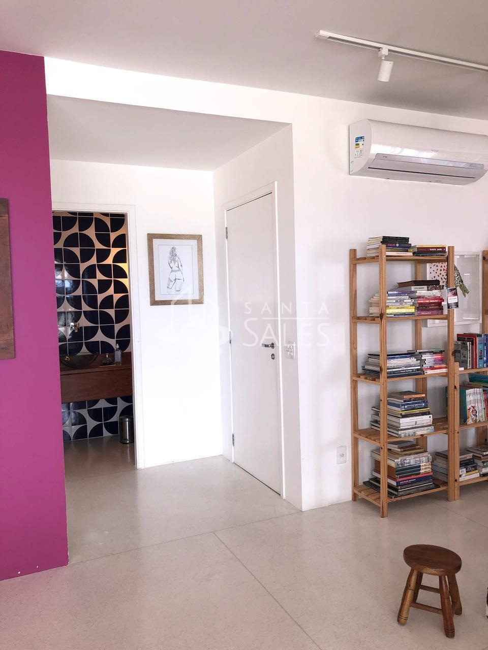 Apartamento à venda com 3 quartos, 162m² - Foto 2
