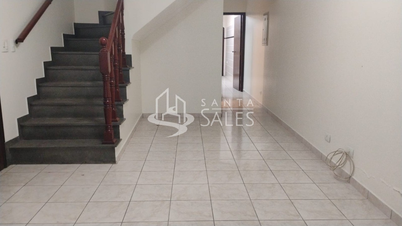 Sobrado à venda com 3 quartos, 558m² - Foto 1