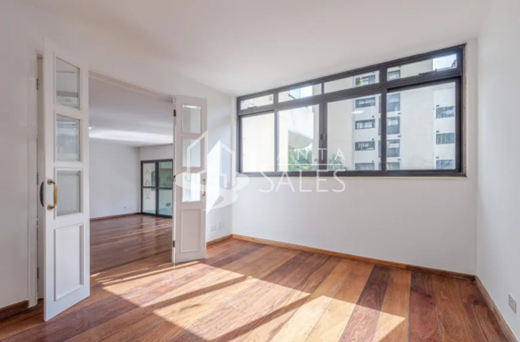 Apartamento à venda com 3 quartos, 240m² - Foto 3