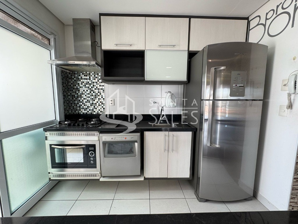 Apartamento à venda com 3 quartos, 81m² - Foto 2