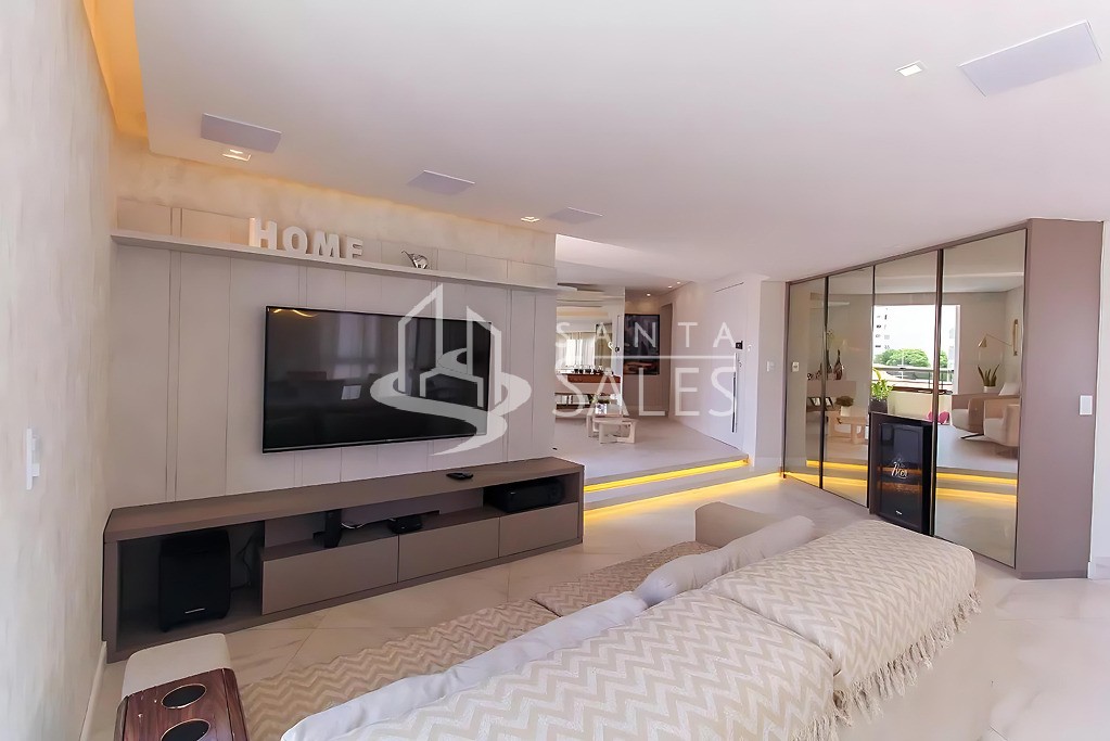 Apartamento à venda com 3 quartos, 156m² - Foto 2