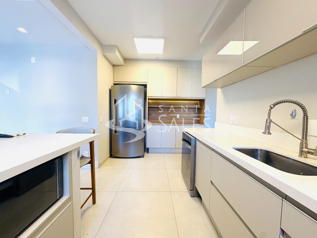 Apartamento para alugar com 3 quartos, 150m² - Foto 10