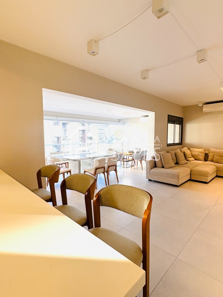 Apartamento para alugar com 3 quartos, 150m² - Foto 15