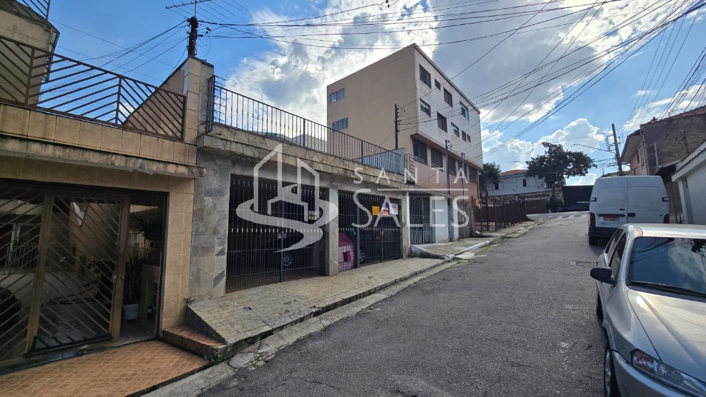 Casa à venda com 2 quartos, 140m² - Foto 1