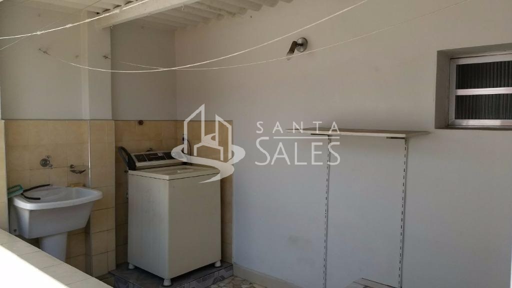 Casa à venda com 2 quartos, 140m² - Foto 7
