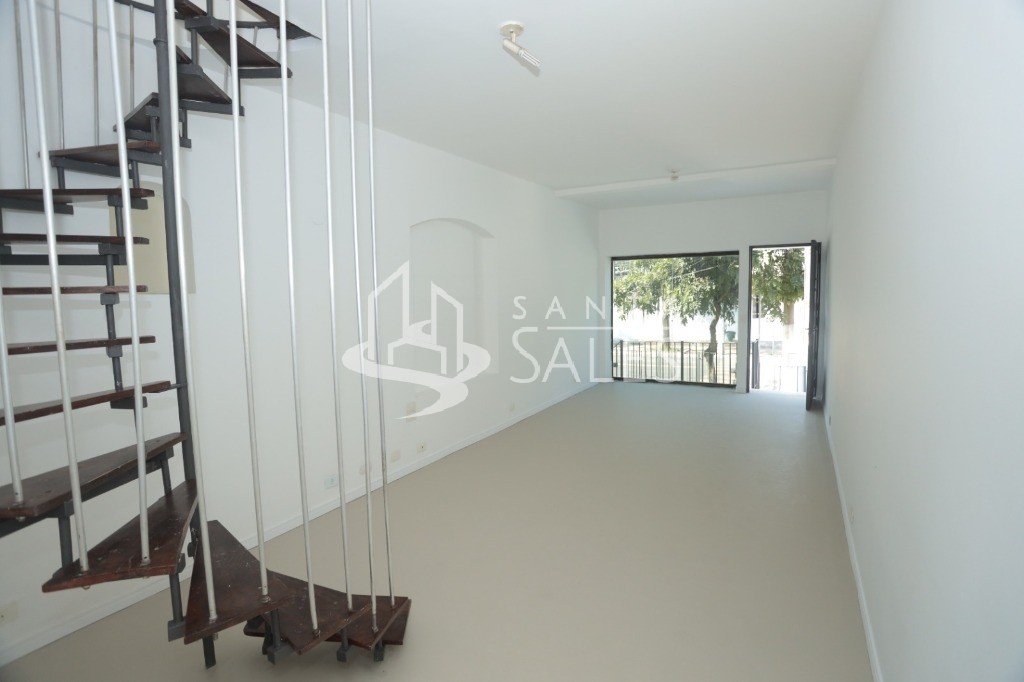 Sobrado à venda com 3 quartos, 190m² - Foto 1